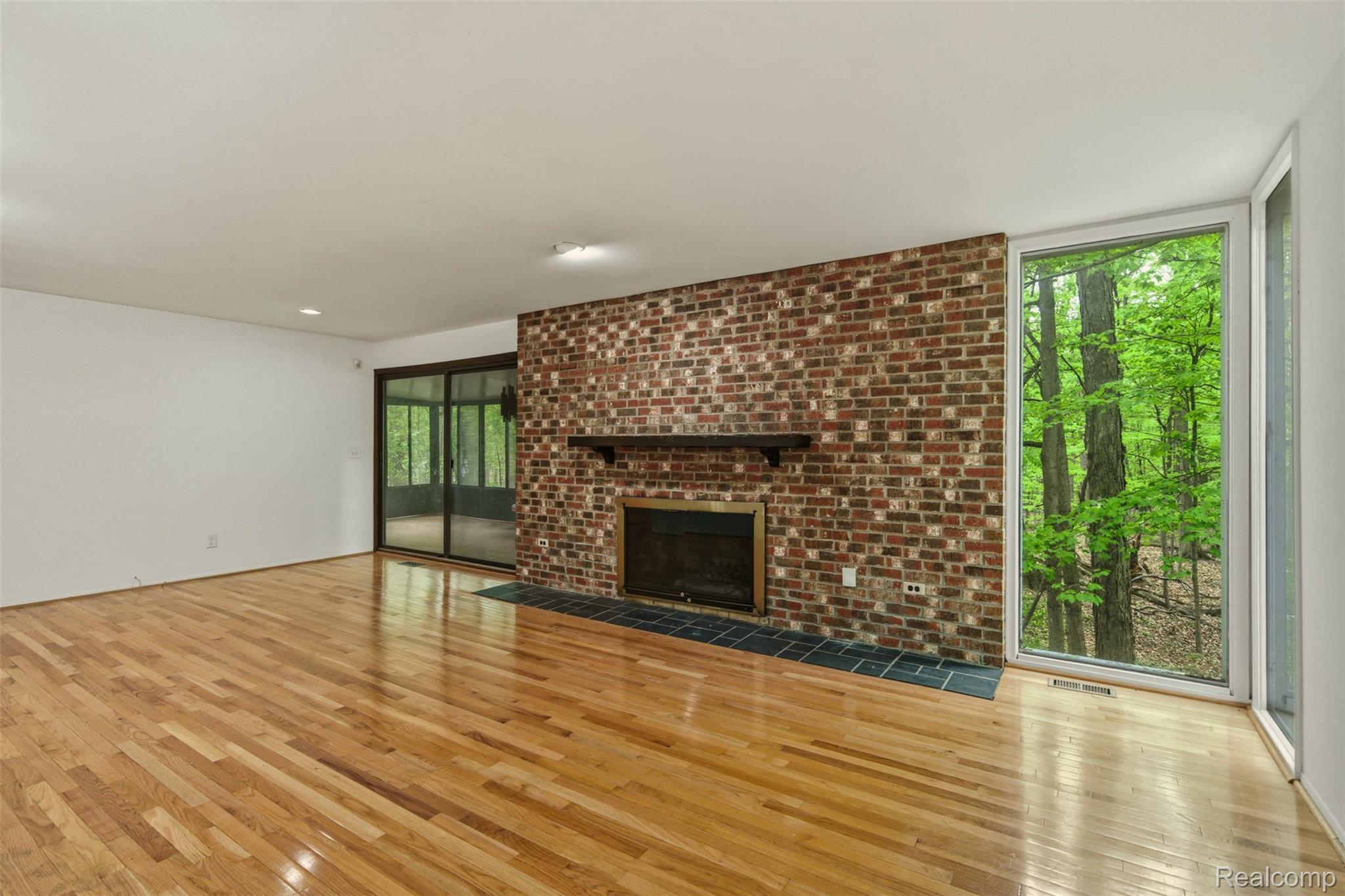 25201 Briarwyke Drive
