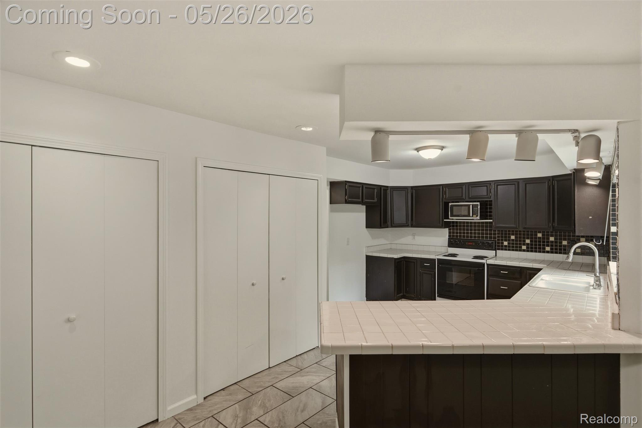 25201 Briarwyke Drive