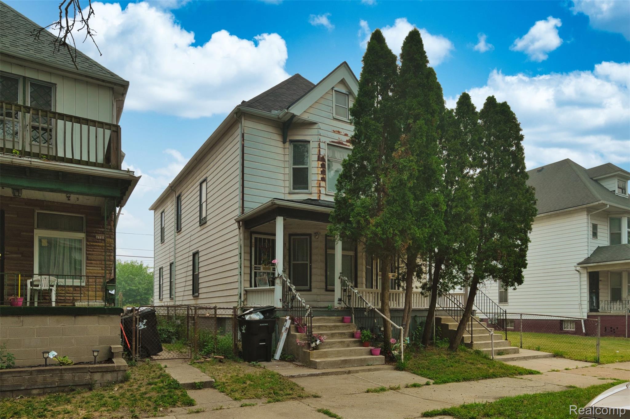 1718 Canton Street