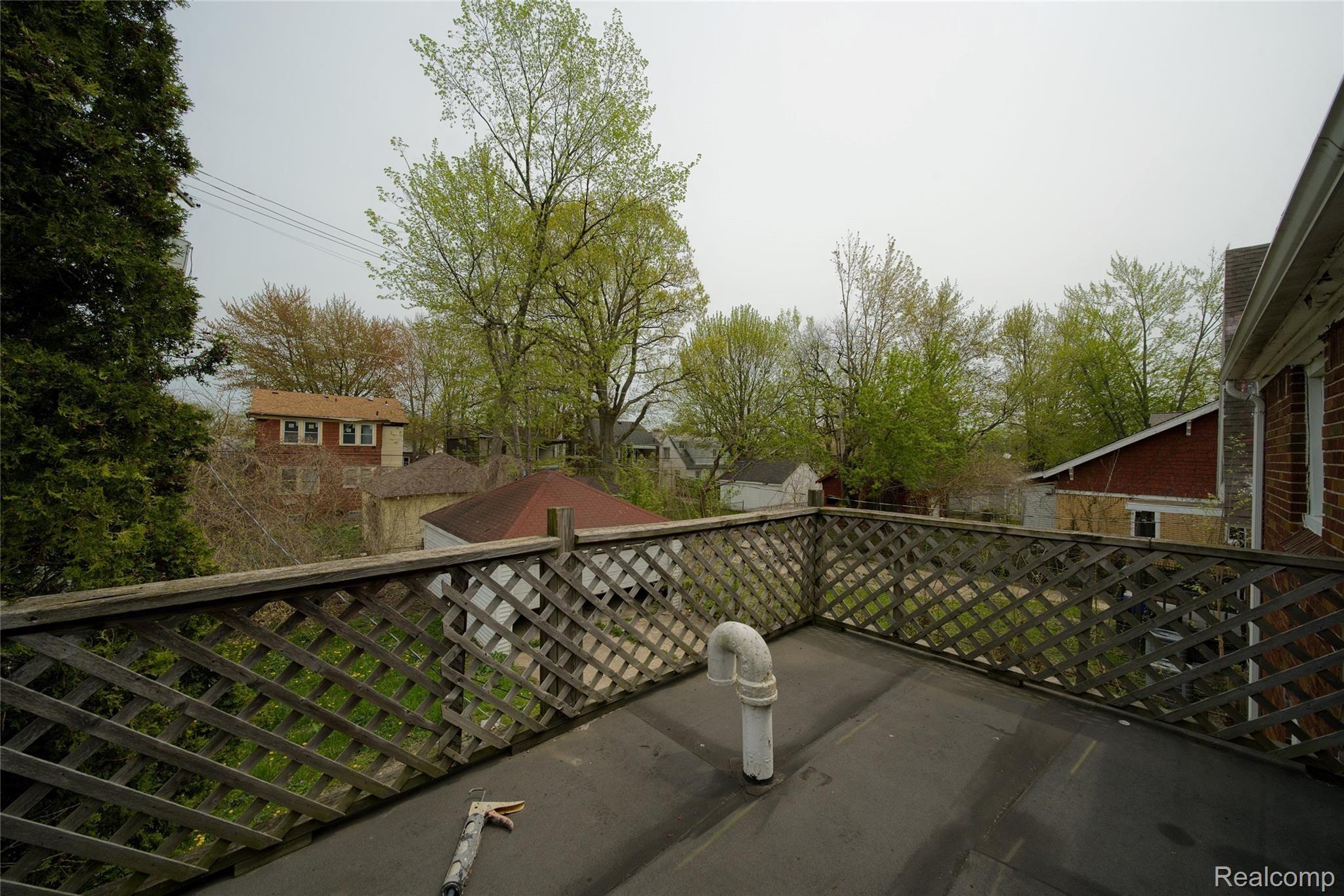 4150 BUCKINGHAM Avenue