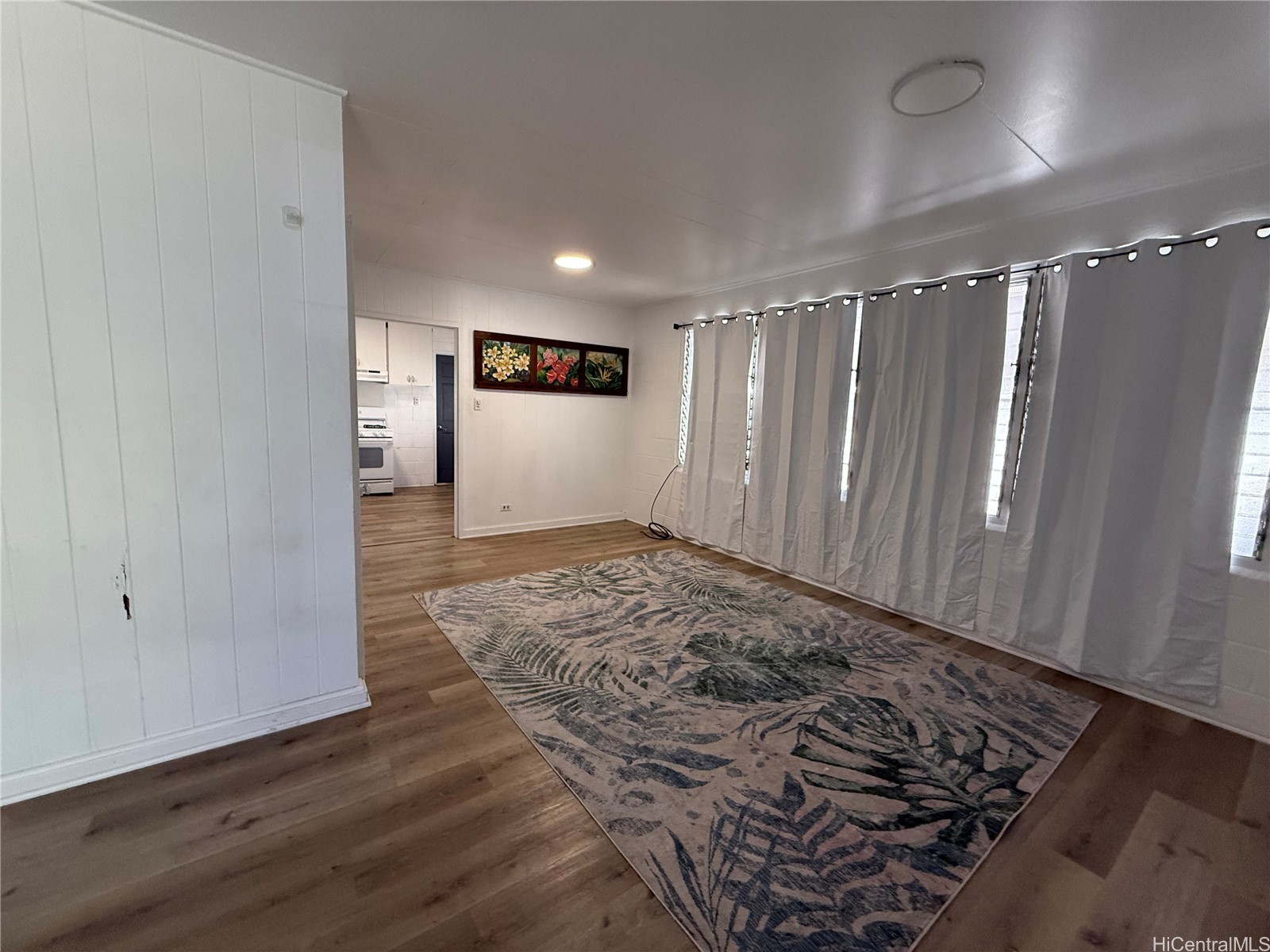 1142 Kamaile Street