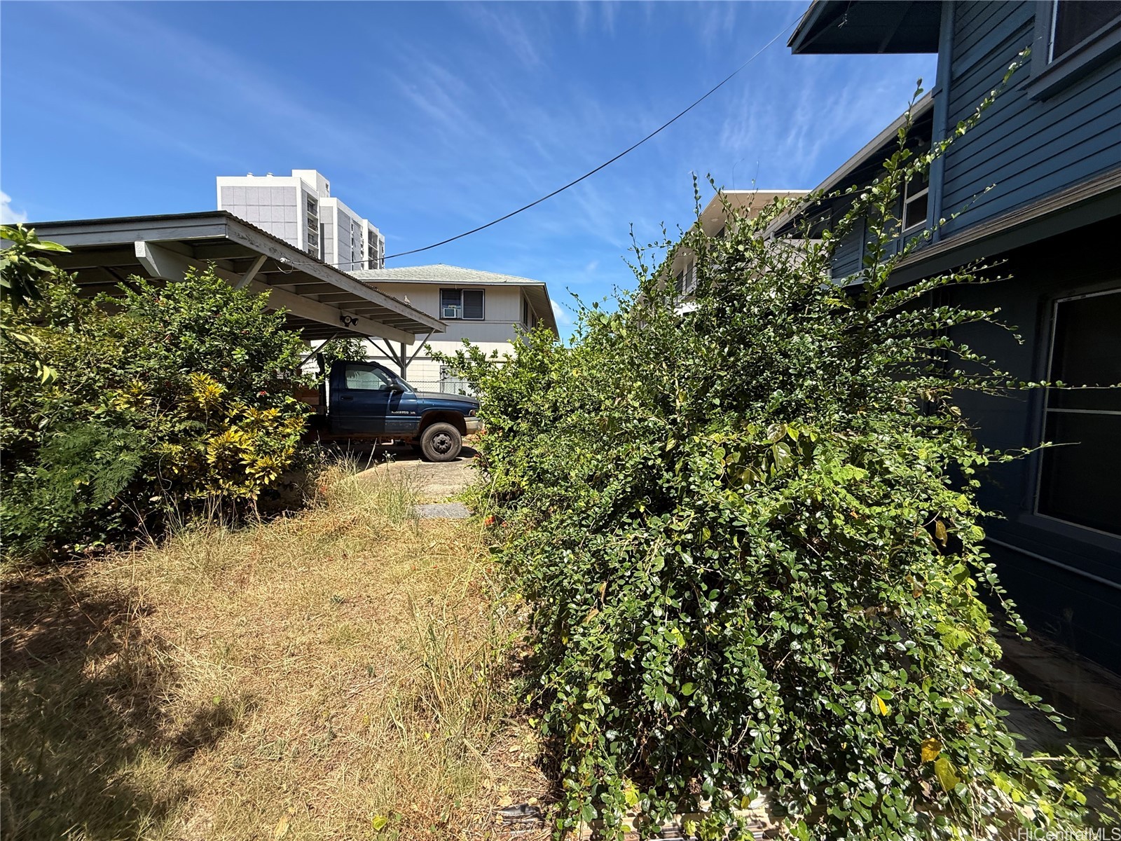 1142 Kamaile Street