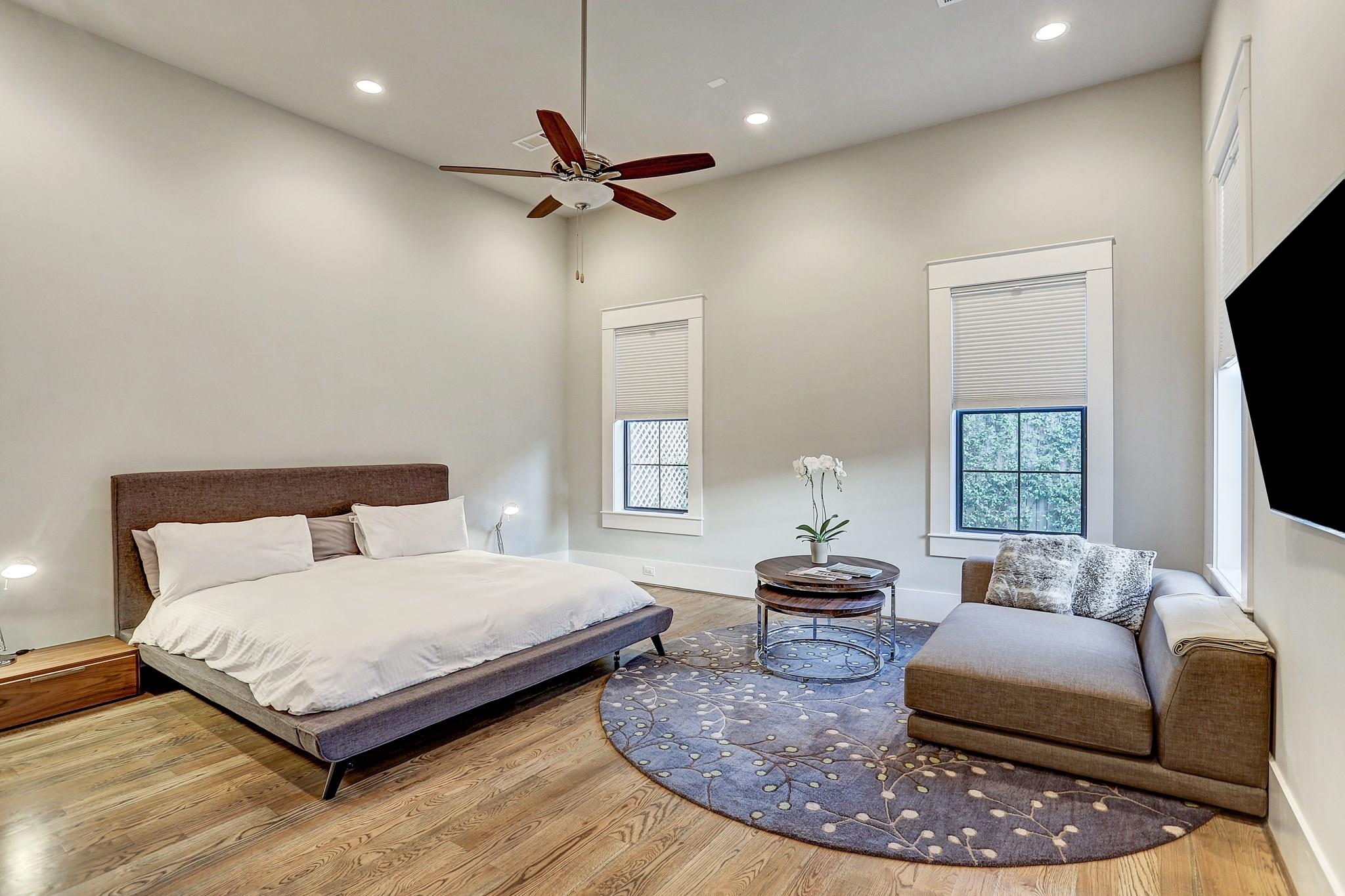 5655 Locke Lane