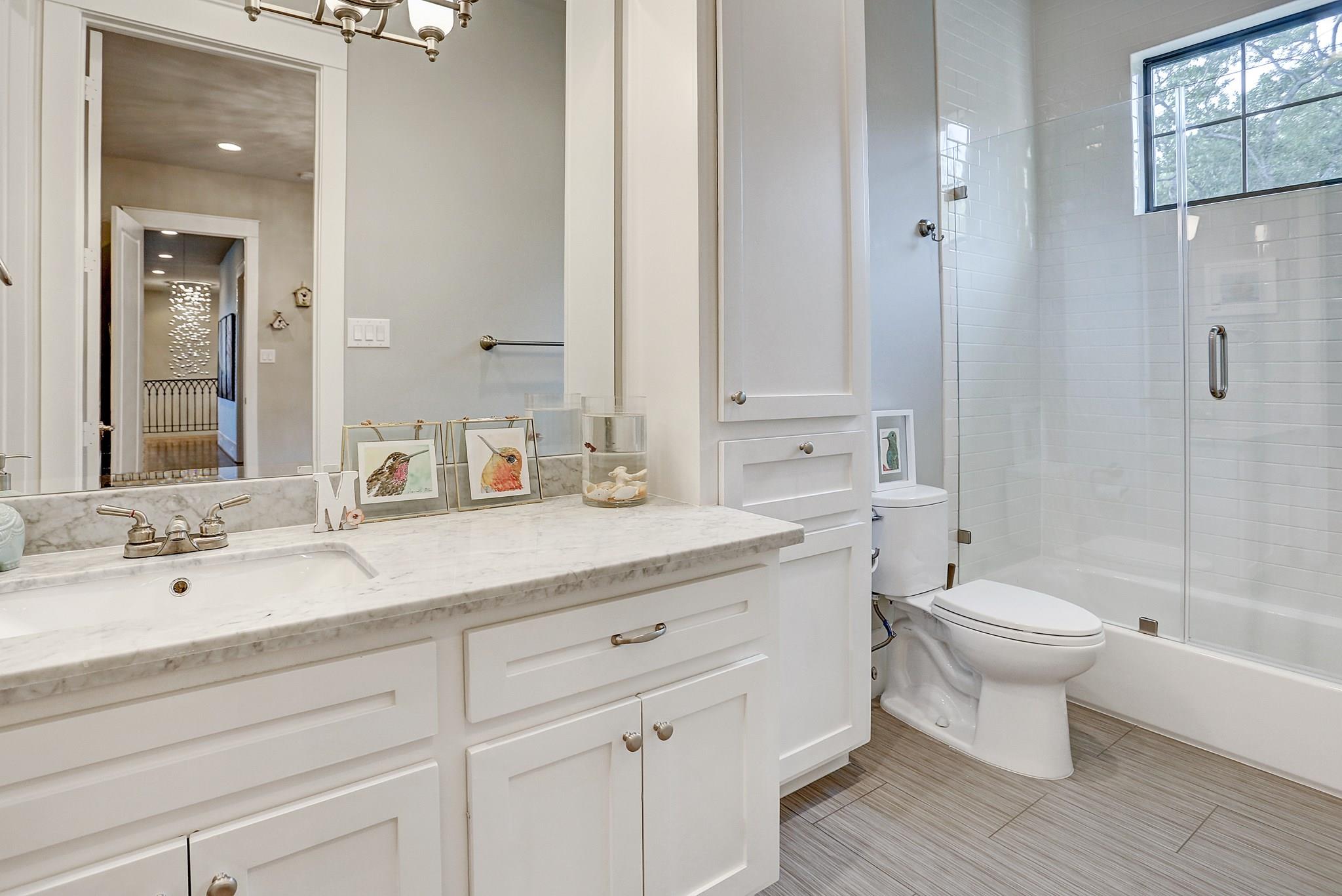 5655 Locke Lane