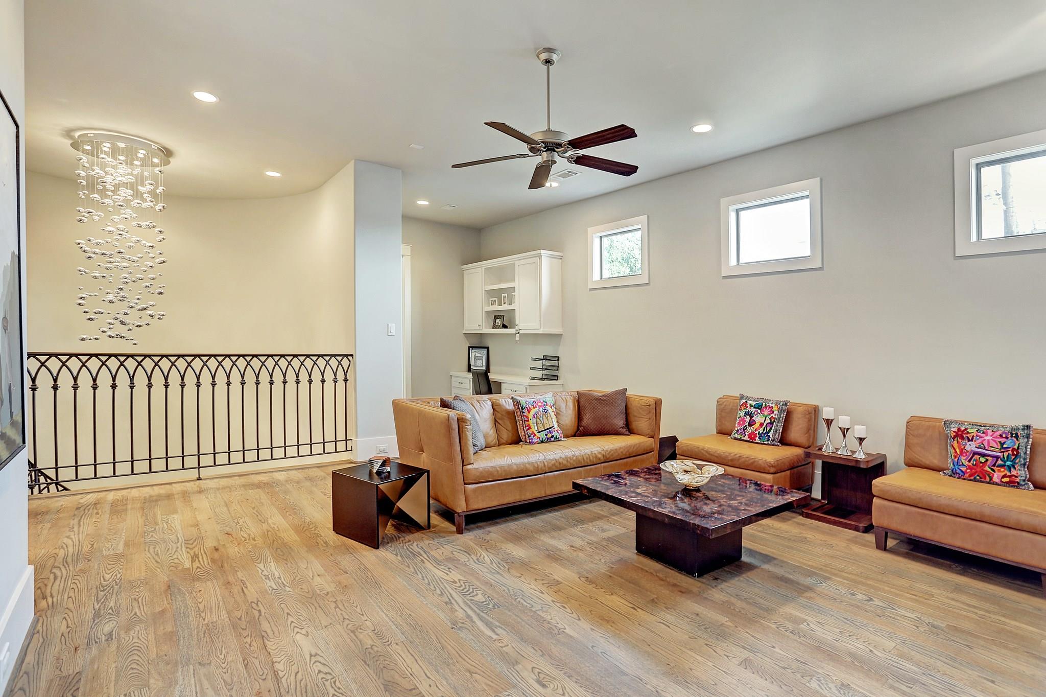 5655 Locke Lane