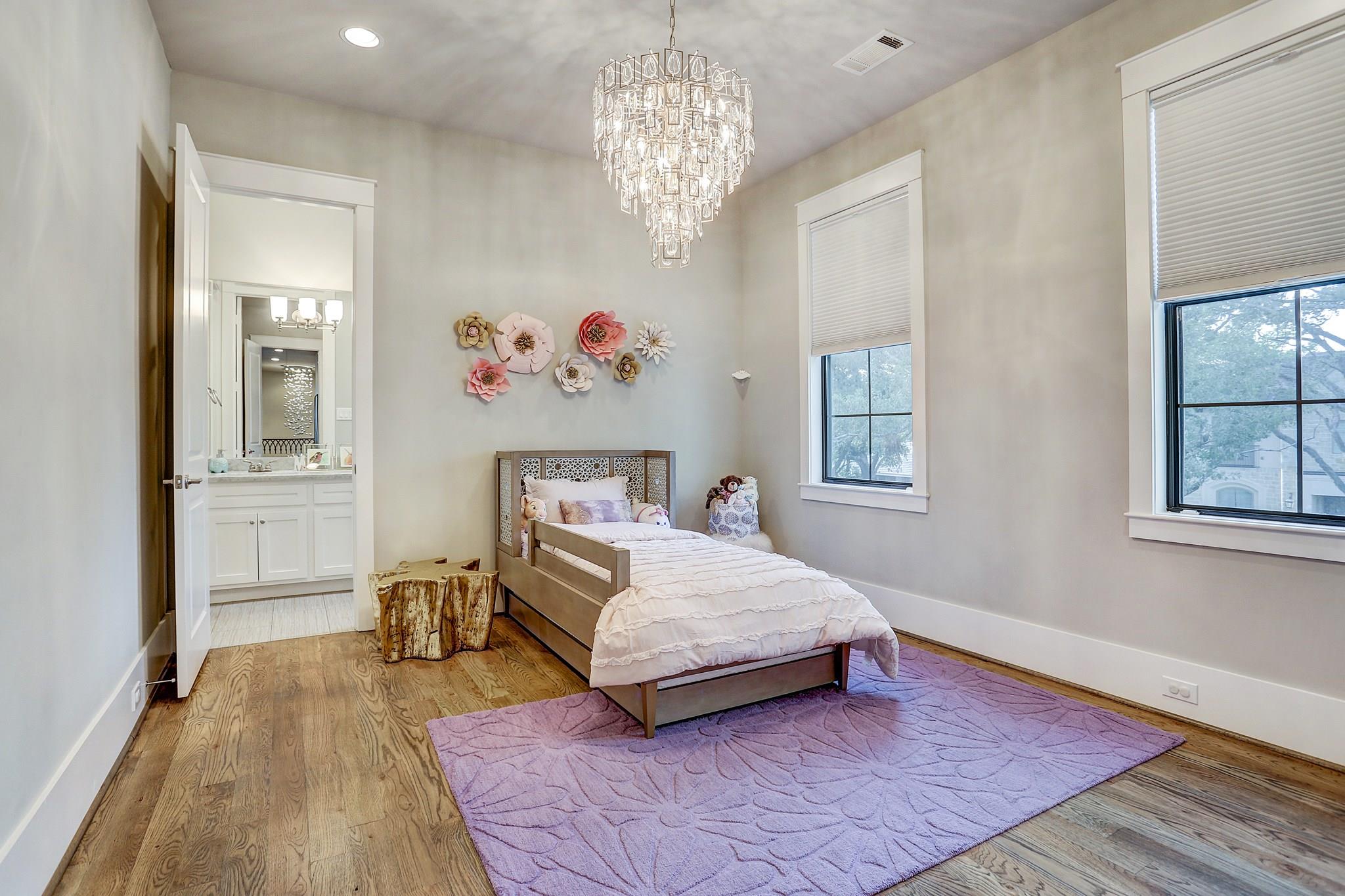 5655 Locke Lane