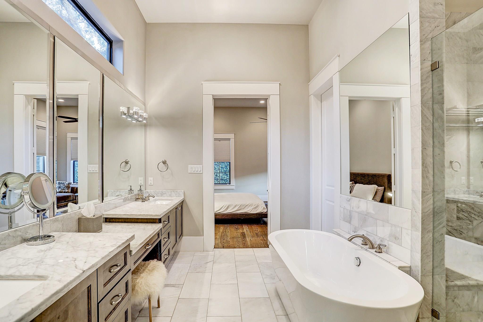 5655 Locke Lane