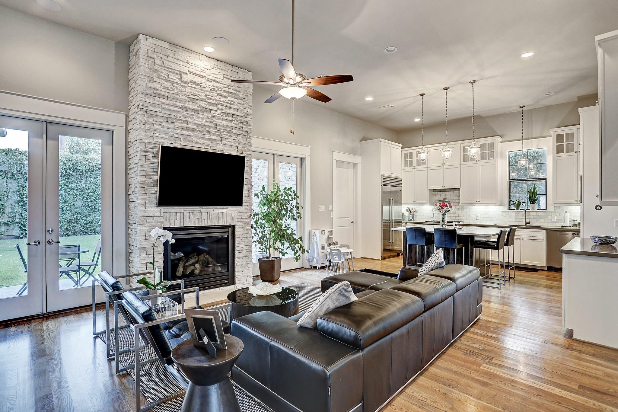 5655 Locke Lane