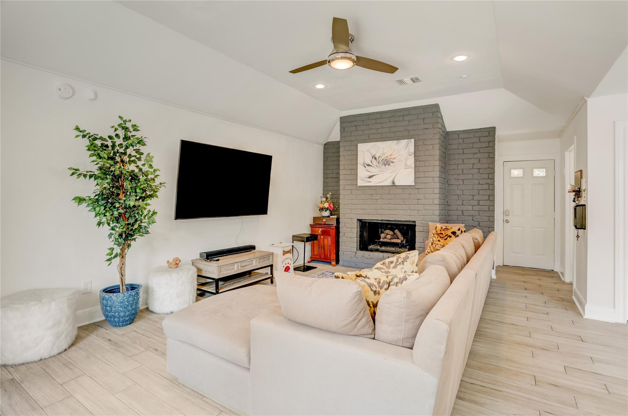 2306 Binley Drive