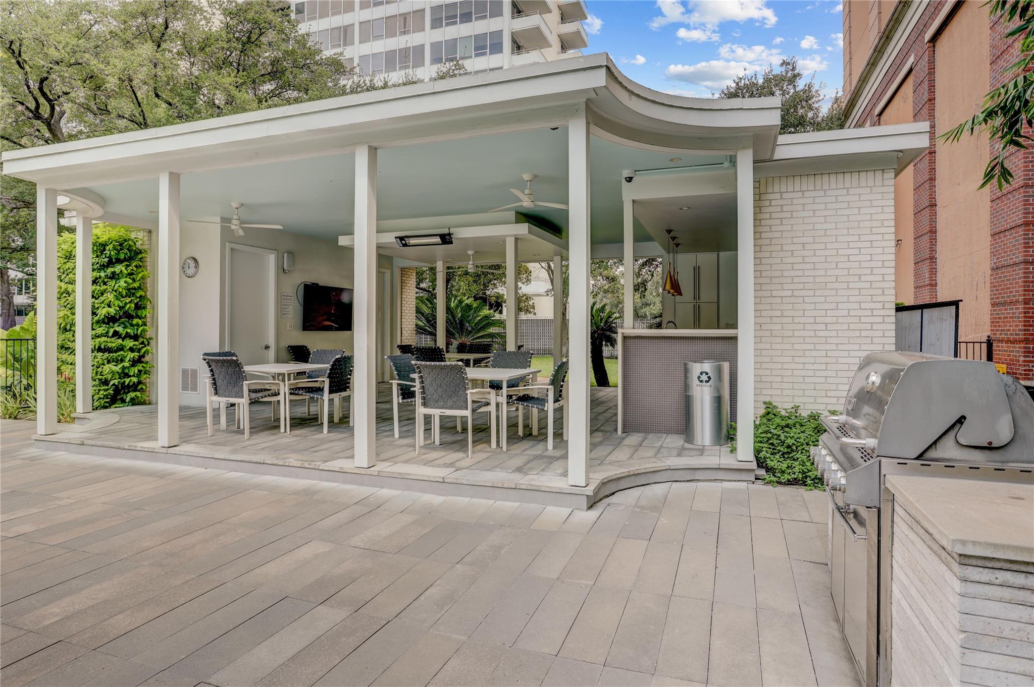 2701 Westheimer Road # 2D