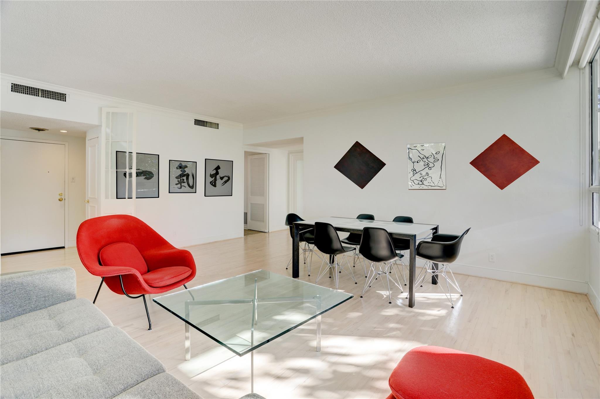 2701 Westheimer Road # 2D