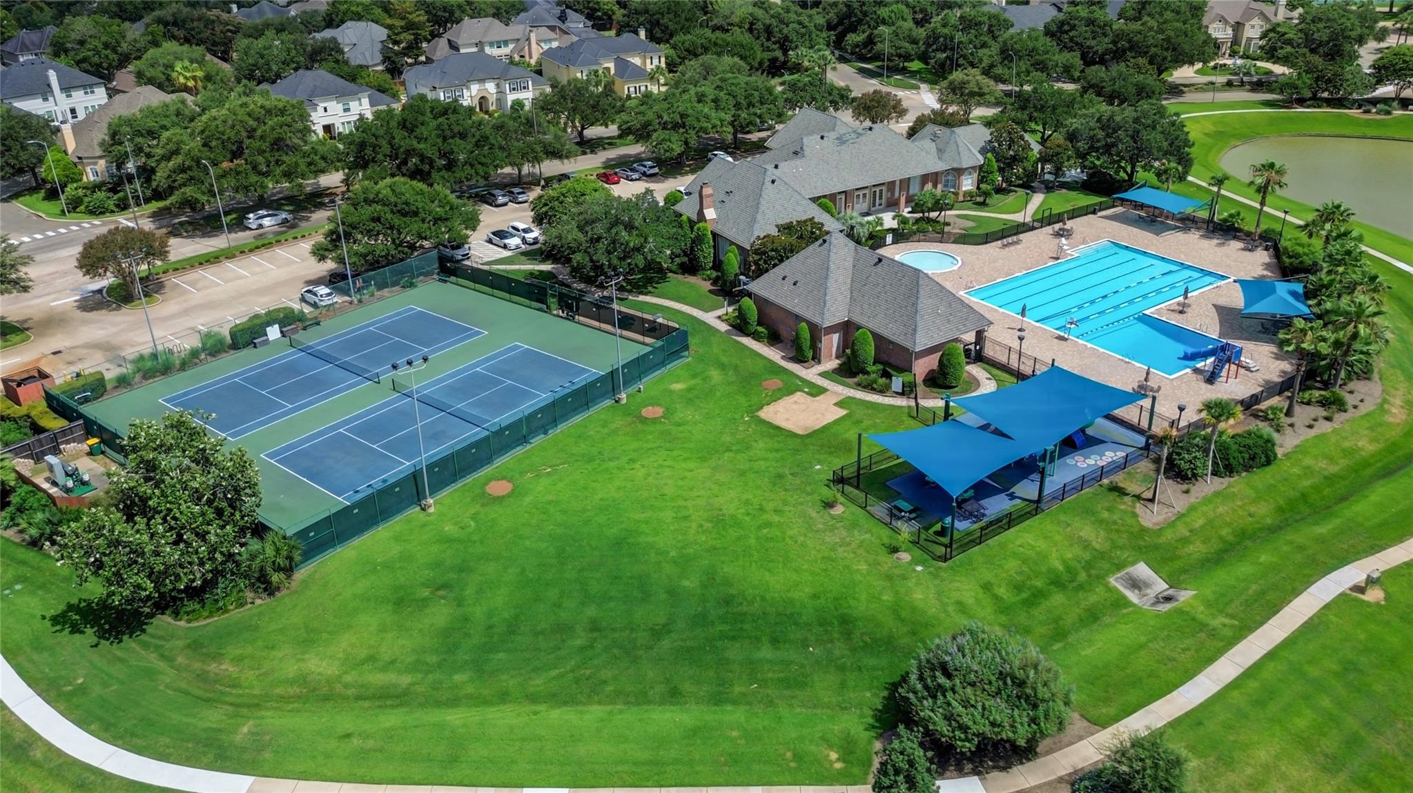 1803 Watercastle Court
