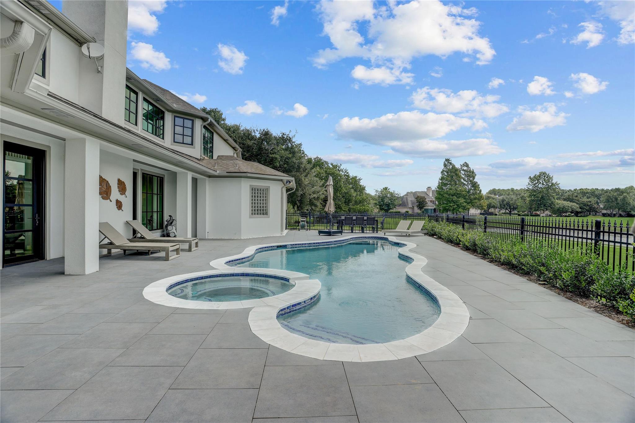 1803 Watercastle Court