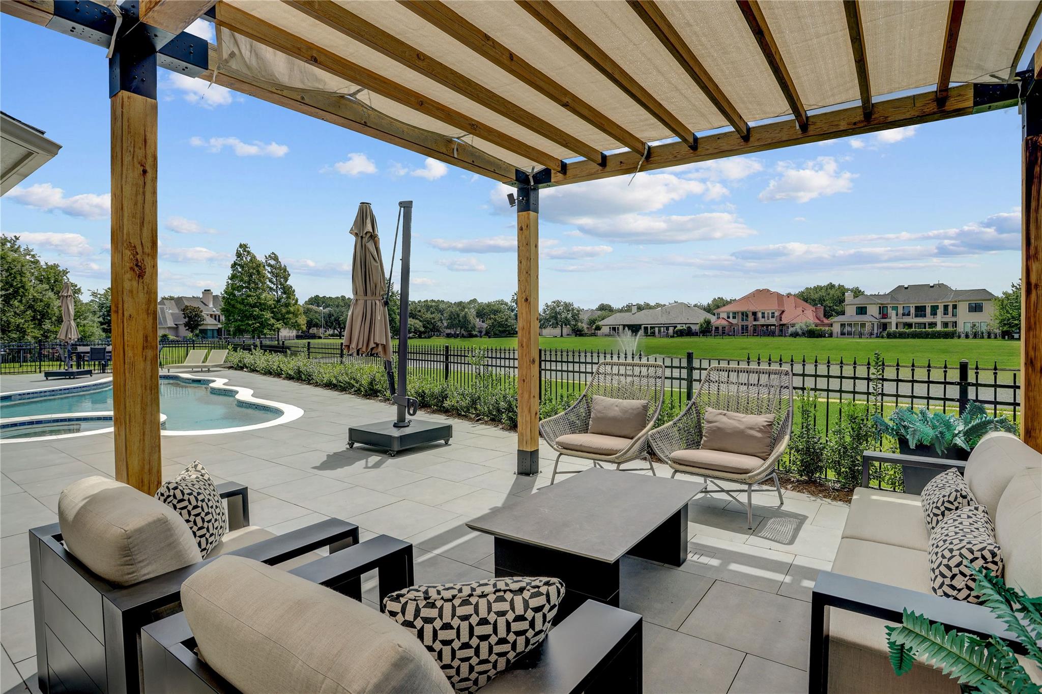 1803 Watercastle Court
