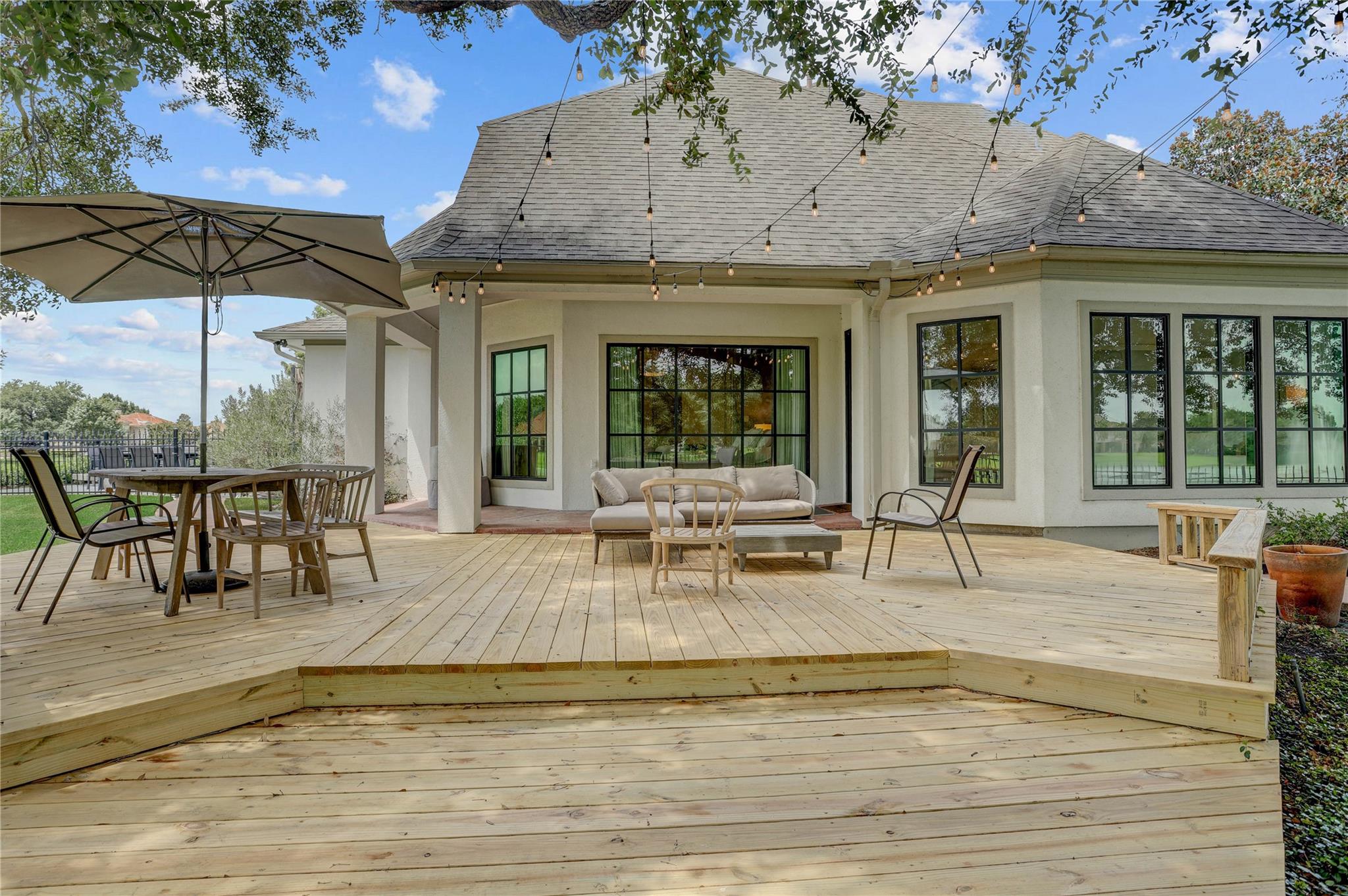 1803 Watercastle Court