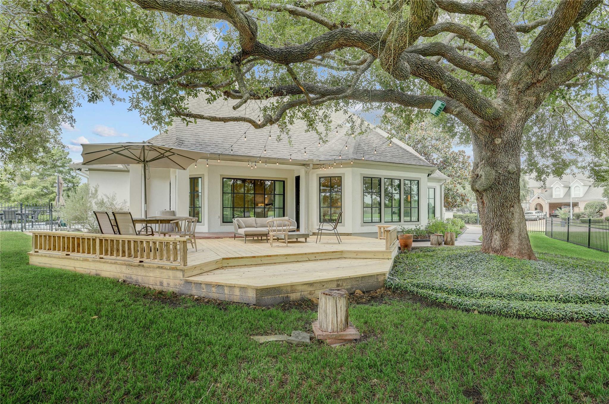 1803 Watercastle Court