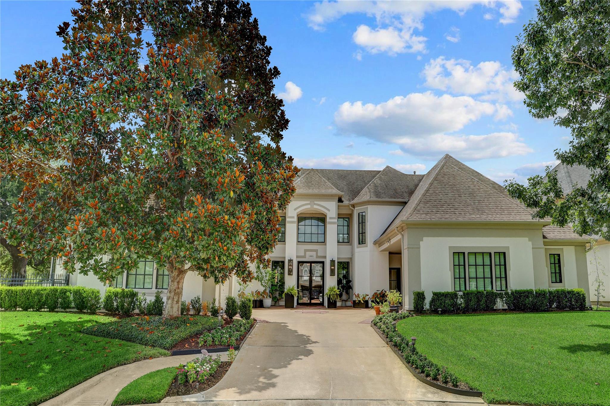 1803 Watercastle Court