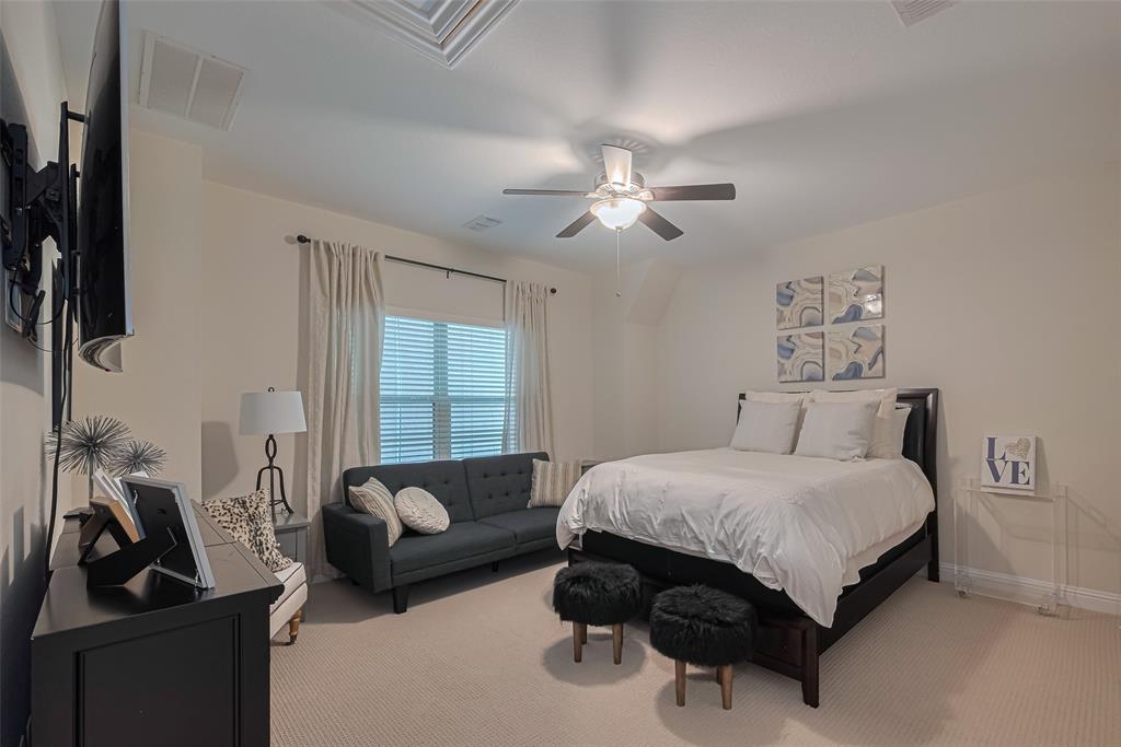 8418 Oak Leaf Point Drive