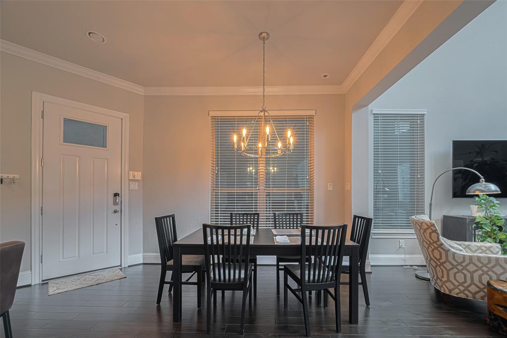 8418 Oak Leaf Point Drive