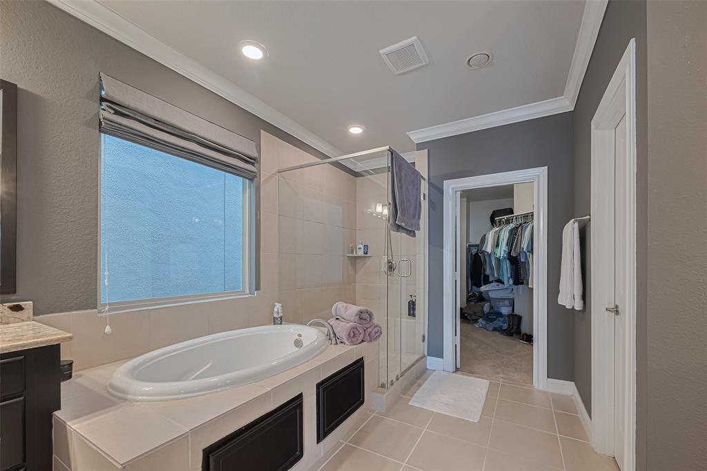 8418 Oak Leaf Point Drive