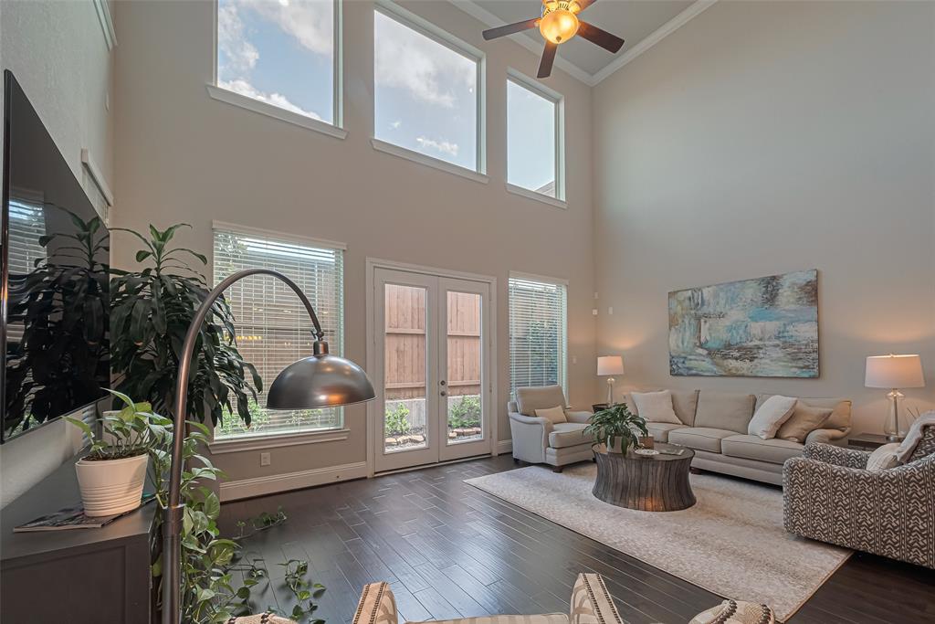 8418 Oak Leaf Point Drive