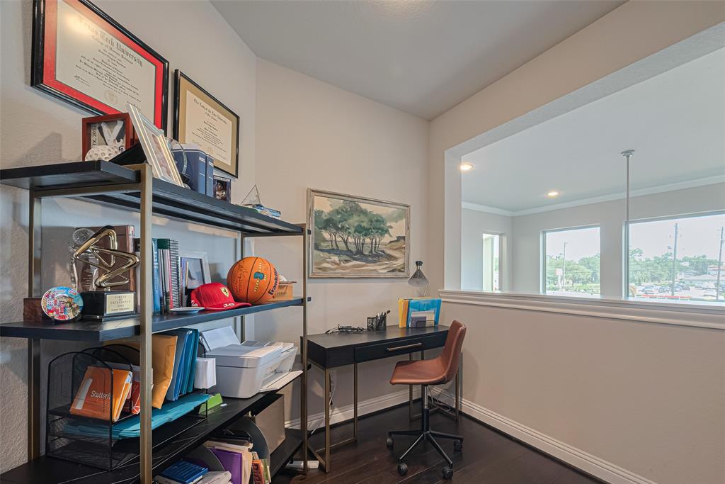 8418 Oak Leaf Point Drive