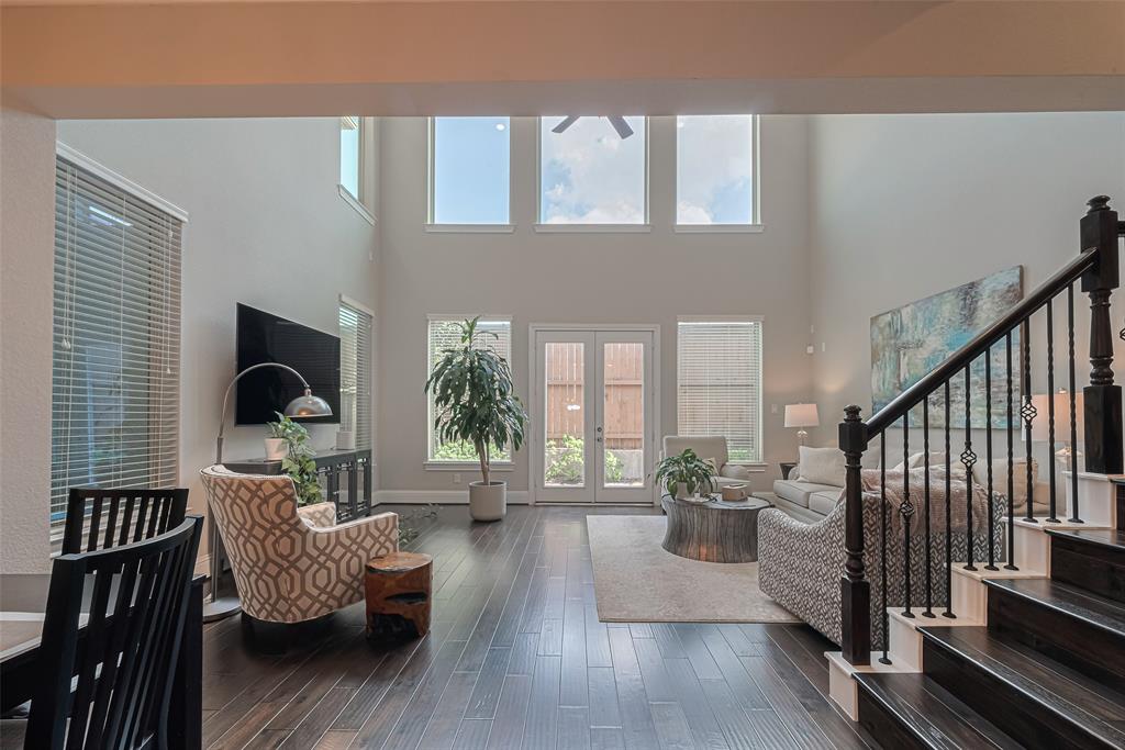 8418 Oak Leaf Point Drive