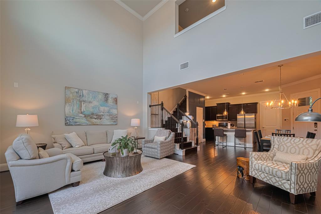 8418 Oak Leaf Point Drive