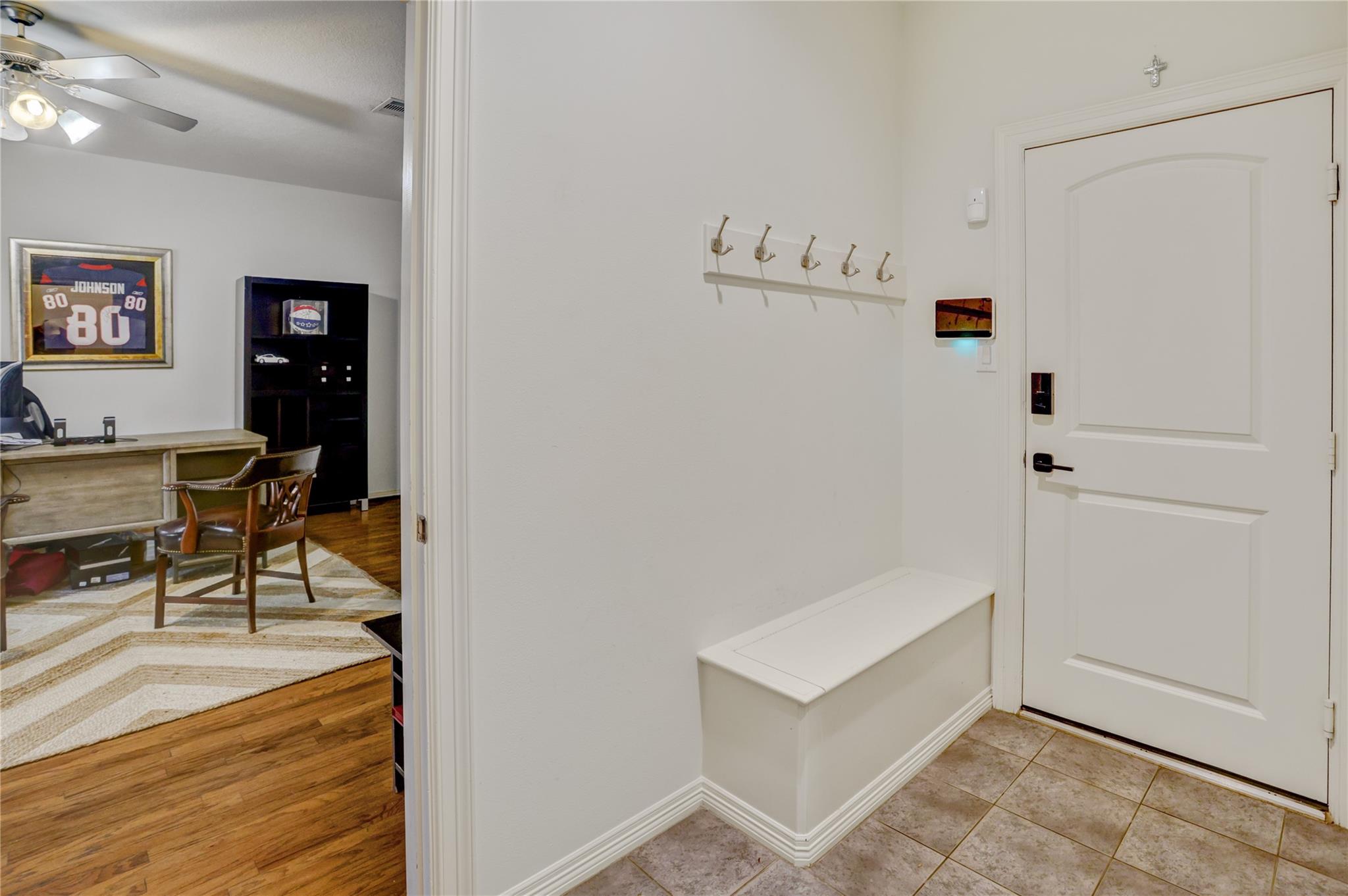 1815 Stacy Falls