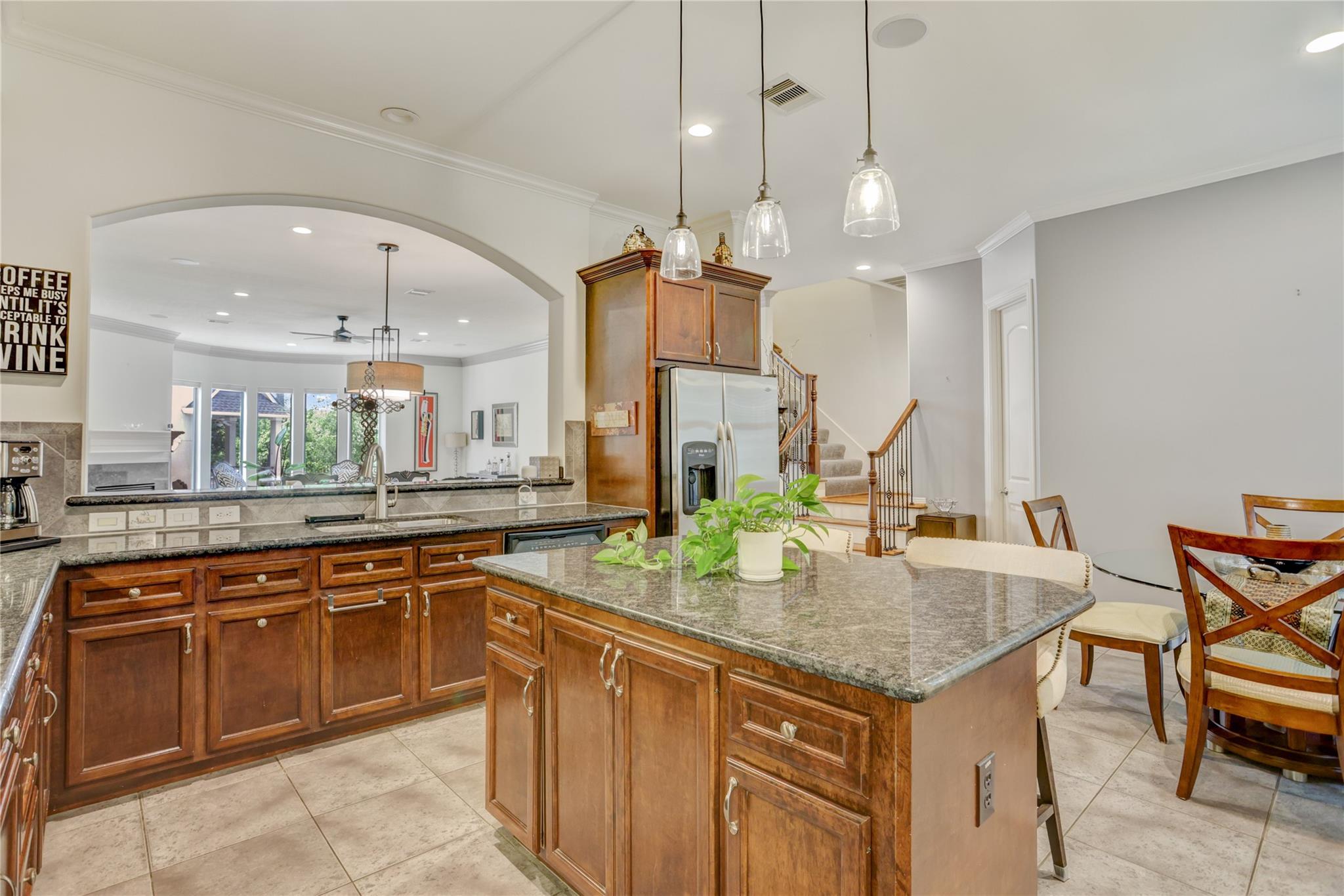 1815 Stacy Falls