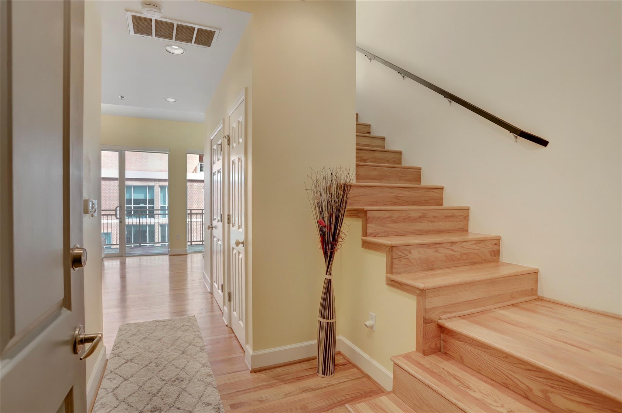 2520 Robinhood Street # 1008