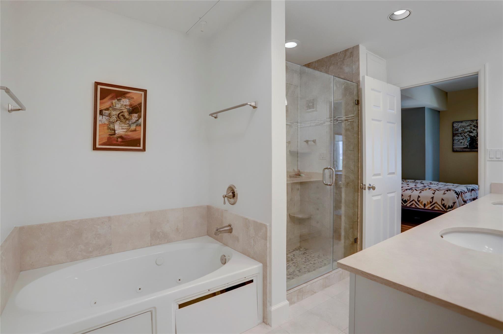2520 Robinhood Street # 1008