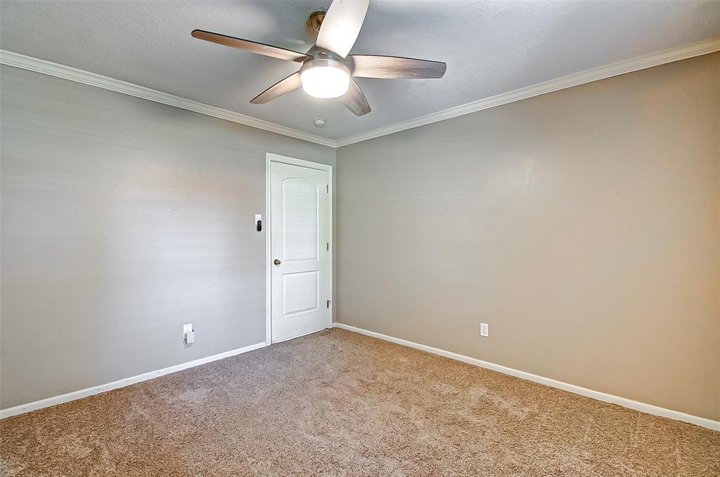 9638 Meadowglen Lane