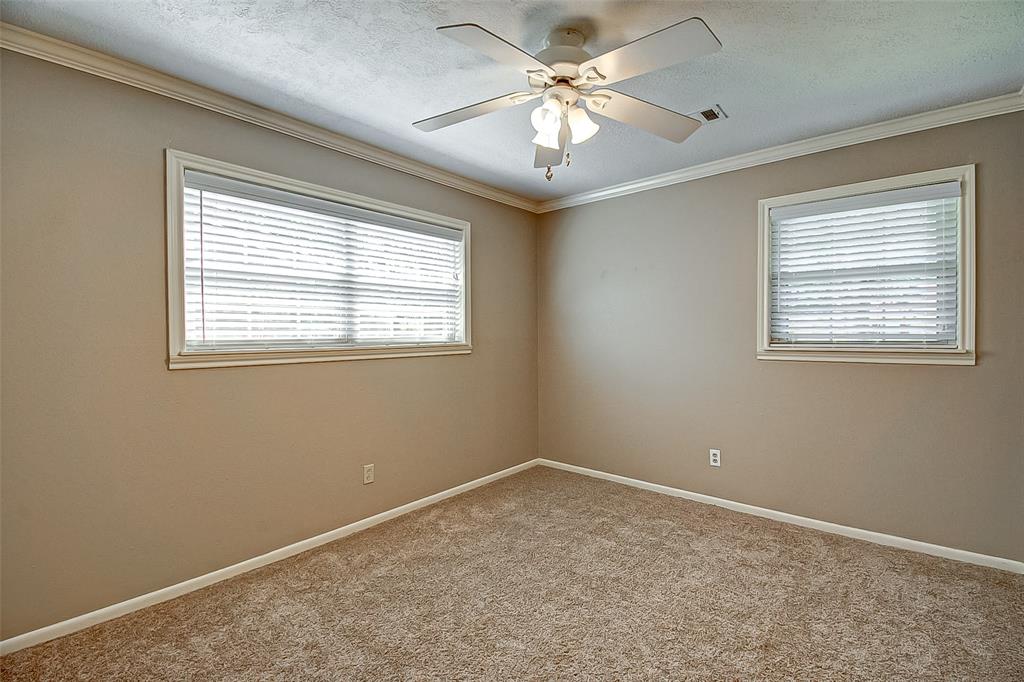 9638 Meadowglen Lane