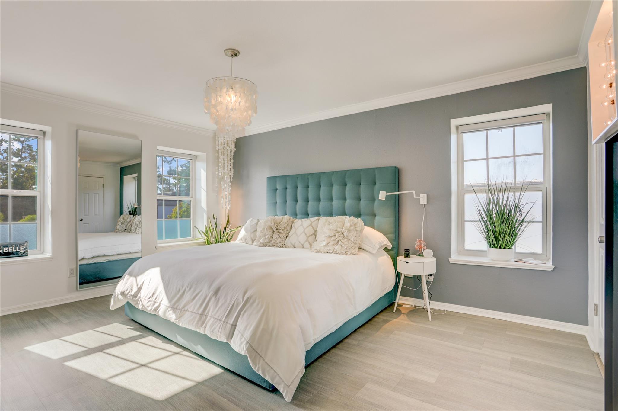 355 N Post Oak Lane # 842