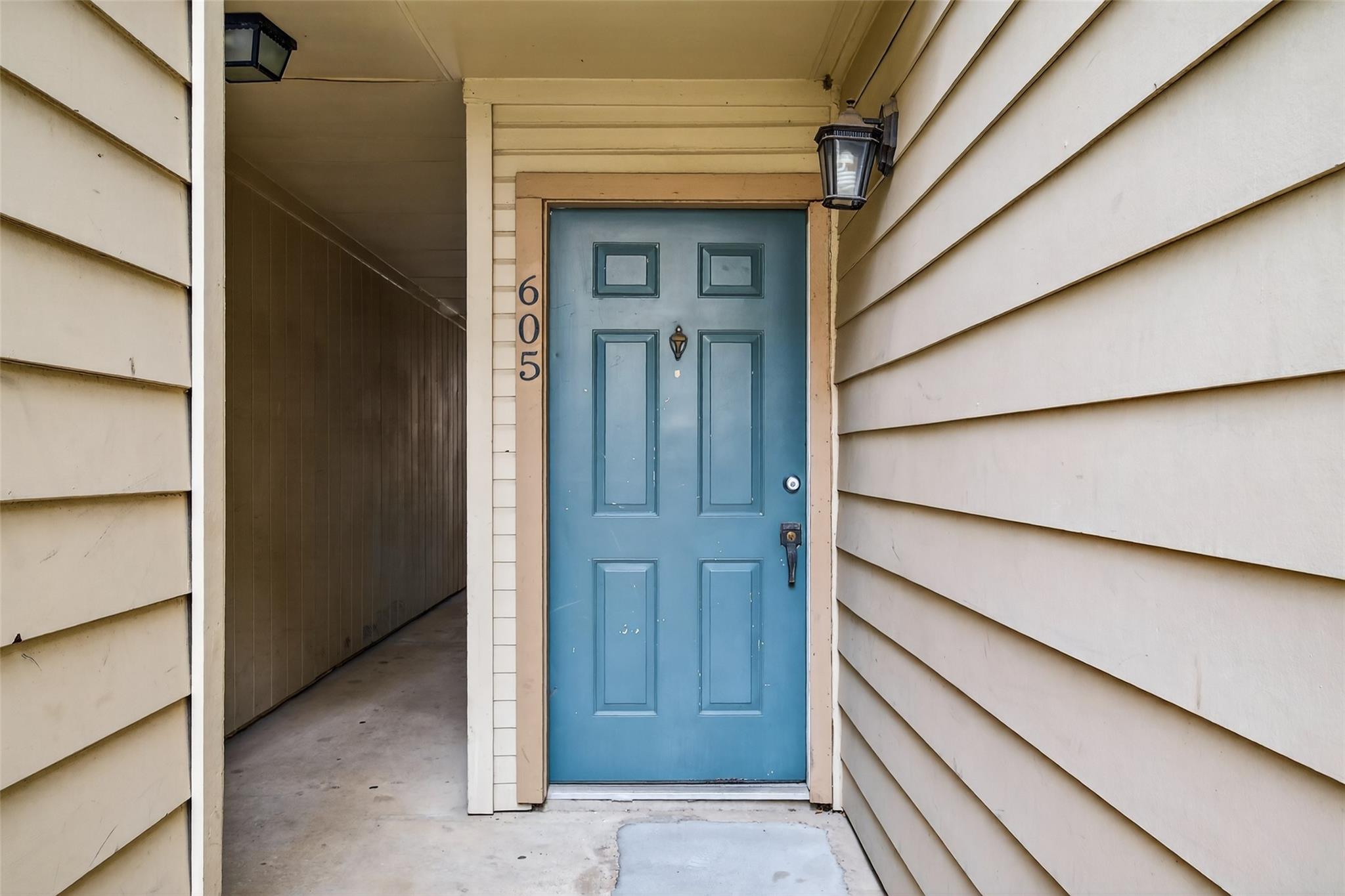12550 Whittington Drive # 605