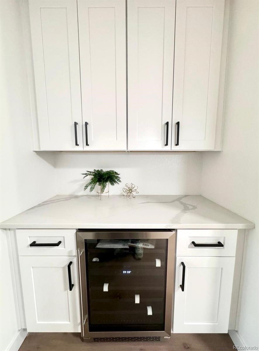 8002 S Columbine Court