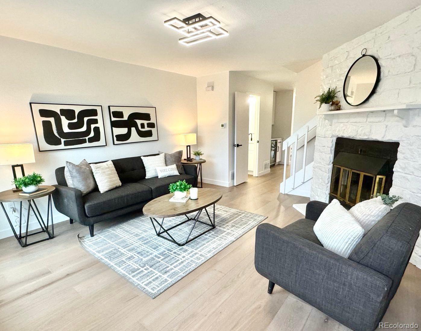 8002 S Columbine Court