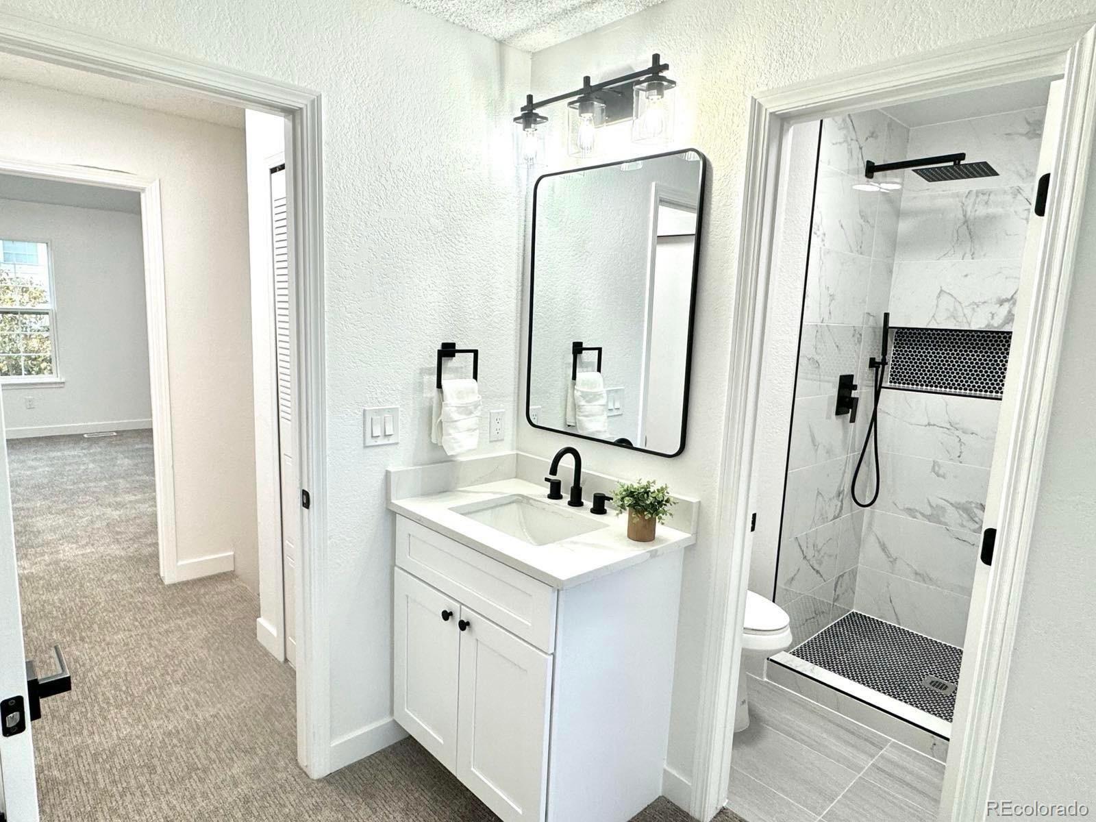 8002 S Columbine Court