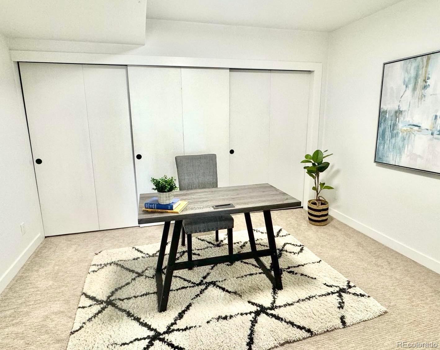 8002 S Columbine Court