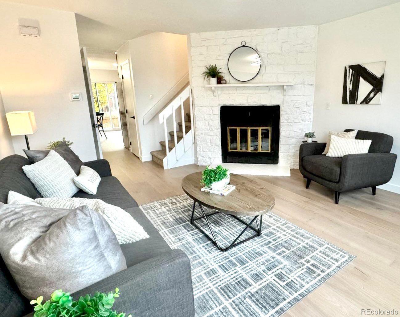 8002 S Columbine Court