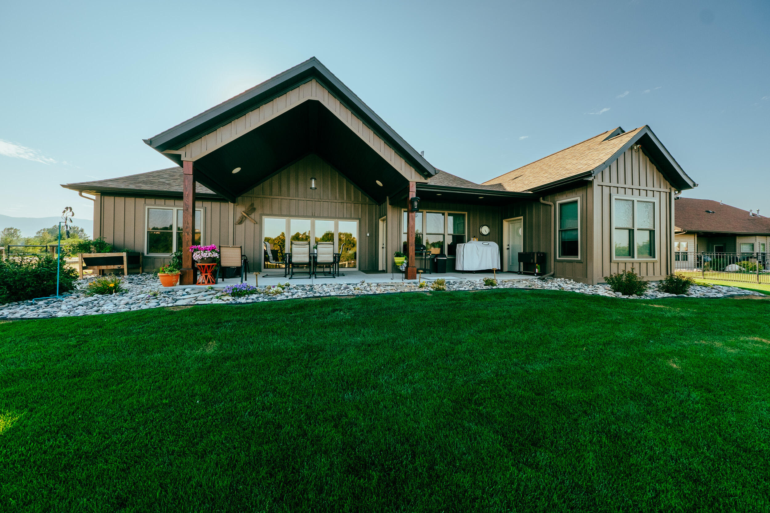 33 Club House Drive