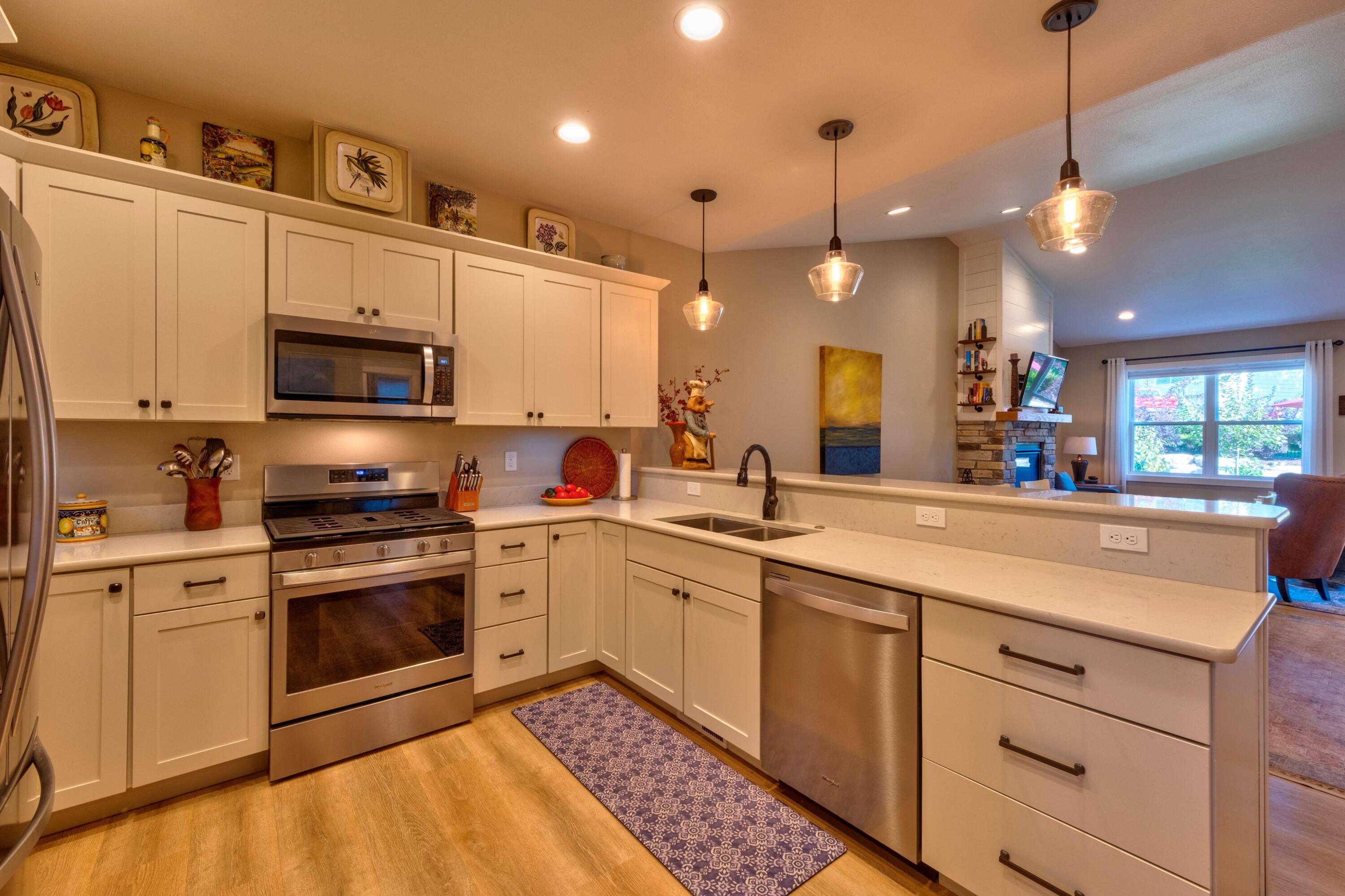 2037 Skyview West Drive