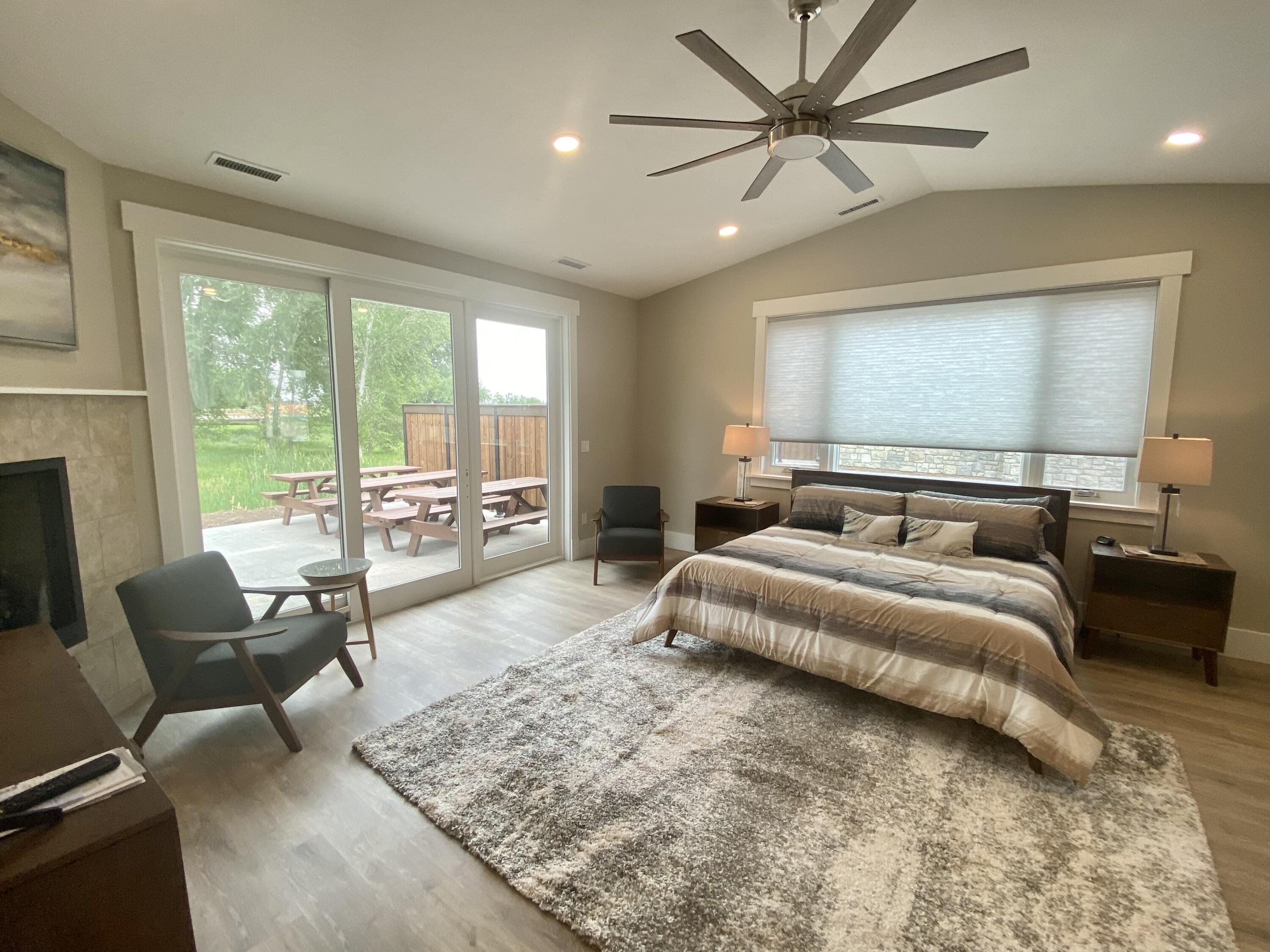 7 Creekside Lane