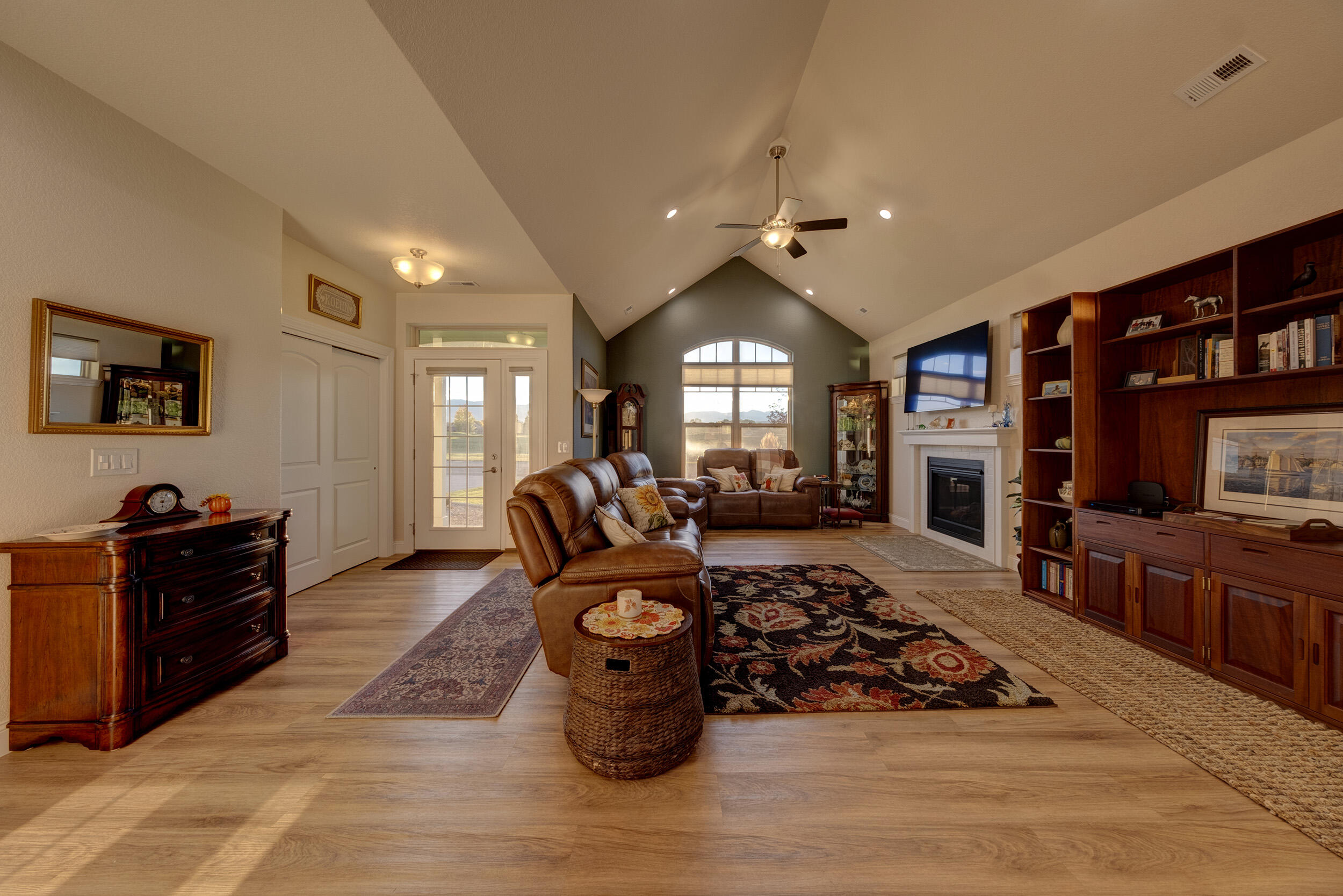 33 Green Meadows Drive