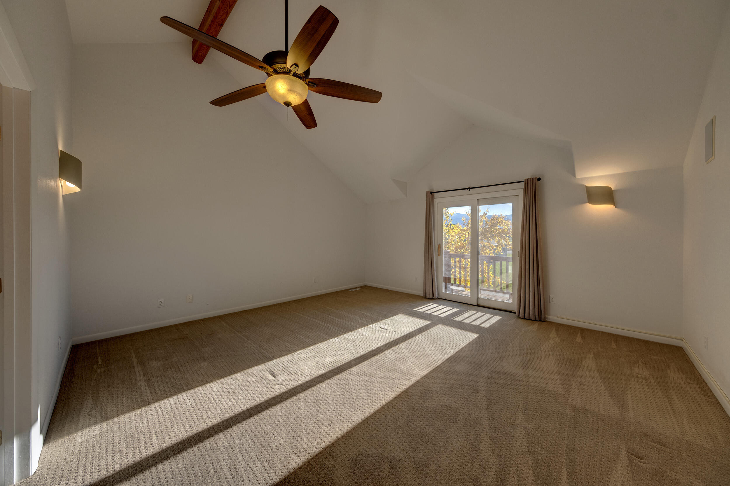 12 River Rock Road