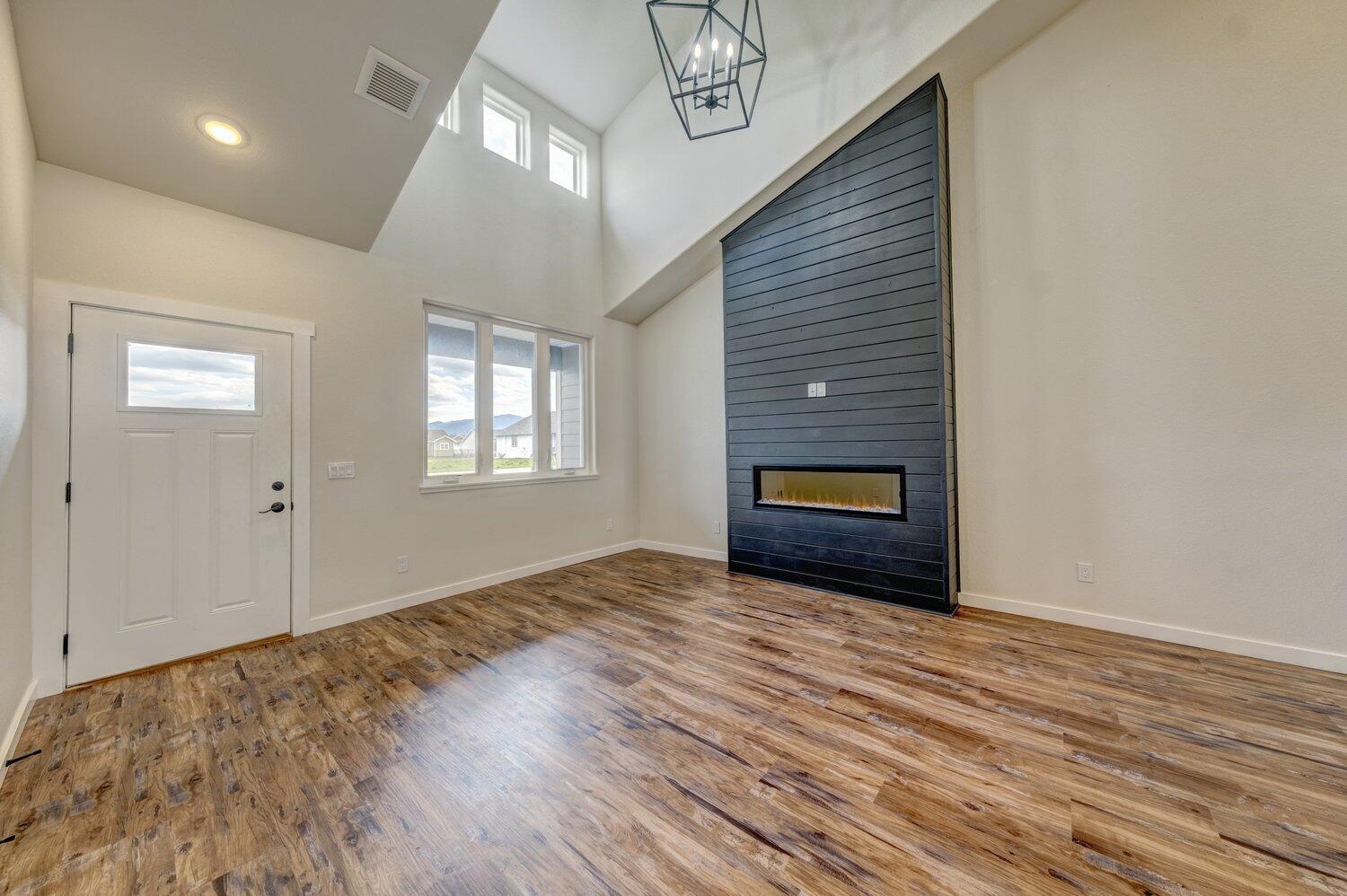 1355 Stoneridge Drive