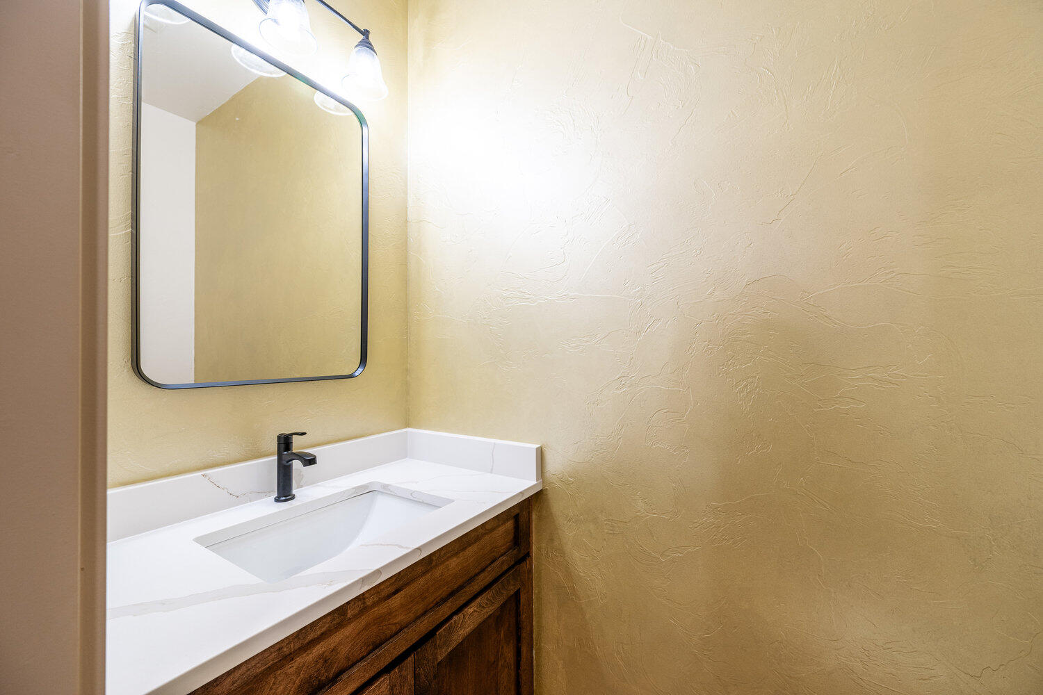 3 Thunderbird Drive, Sheridan