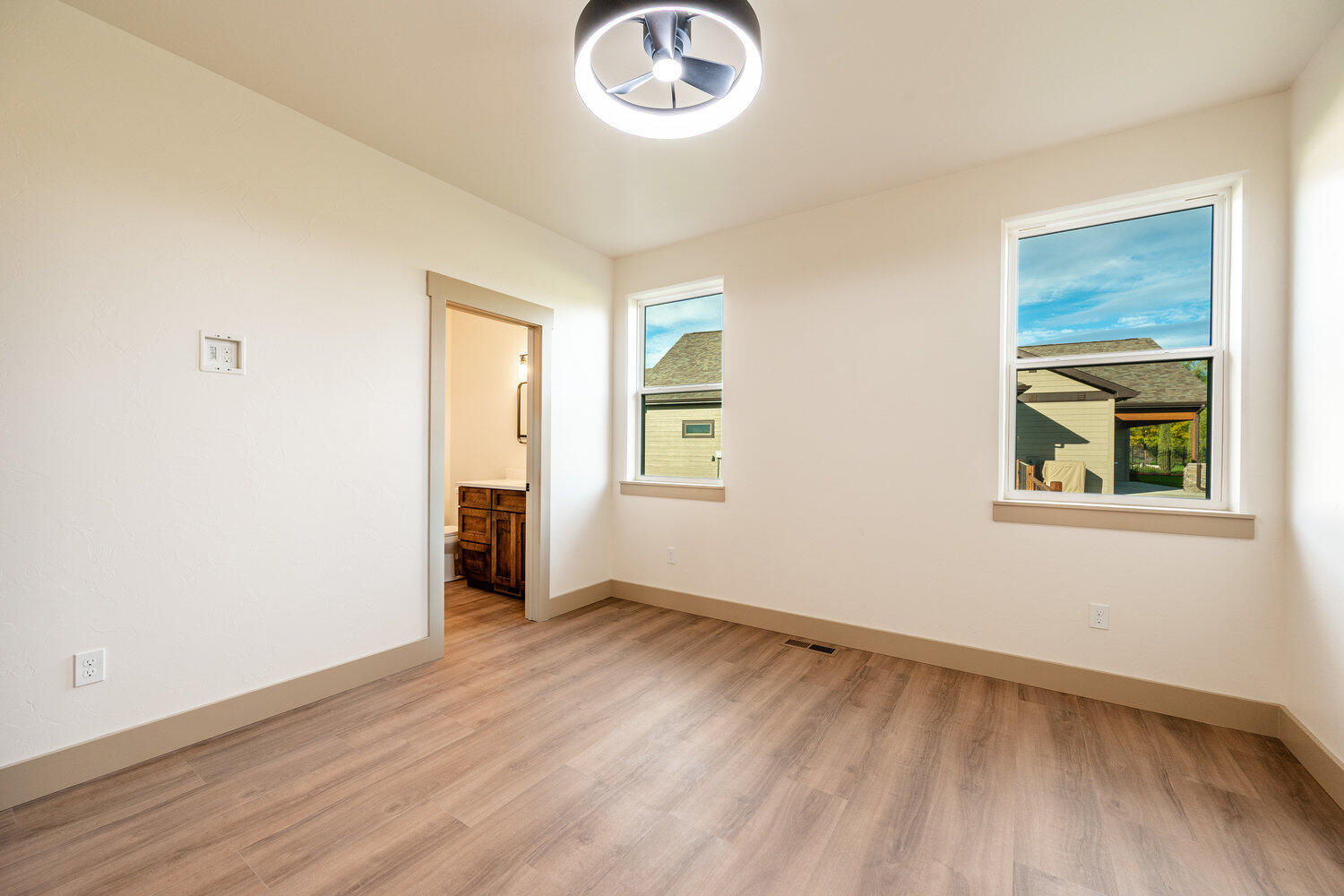 3 Thunderbird Drive, Sheridan