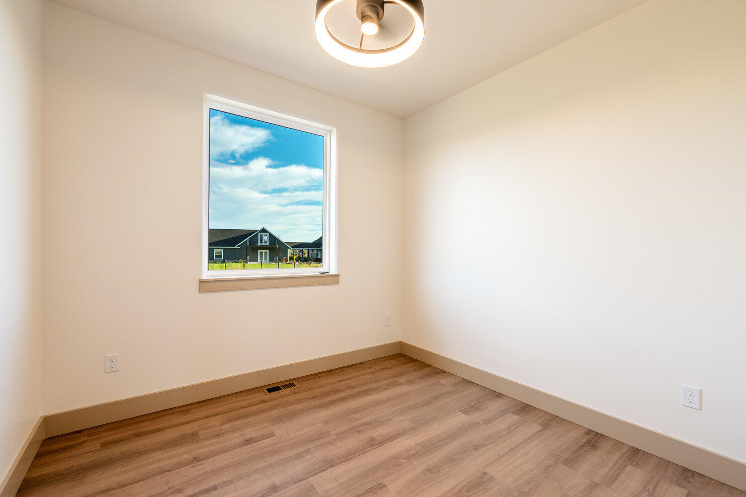 3 Thunderbird Drive, Sheridan